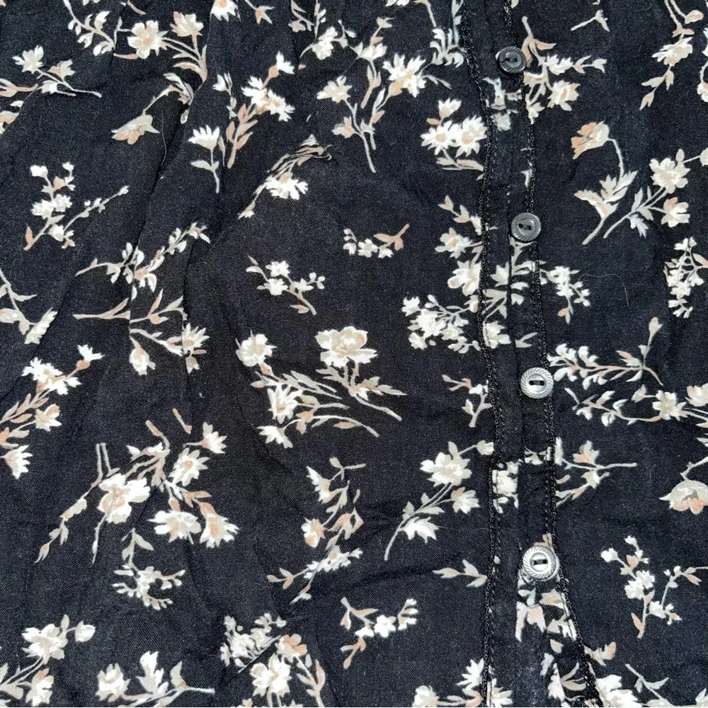 Denim & Supply Ralph Lauren Women’s Shirt Size Small Black Floral Smocked Boho - Picture 2 of 3